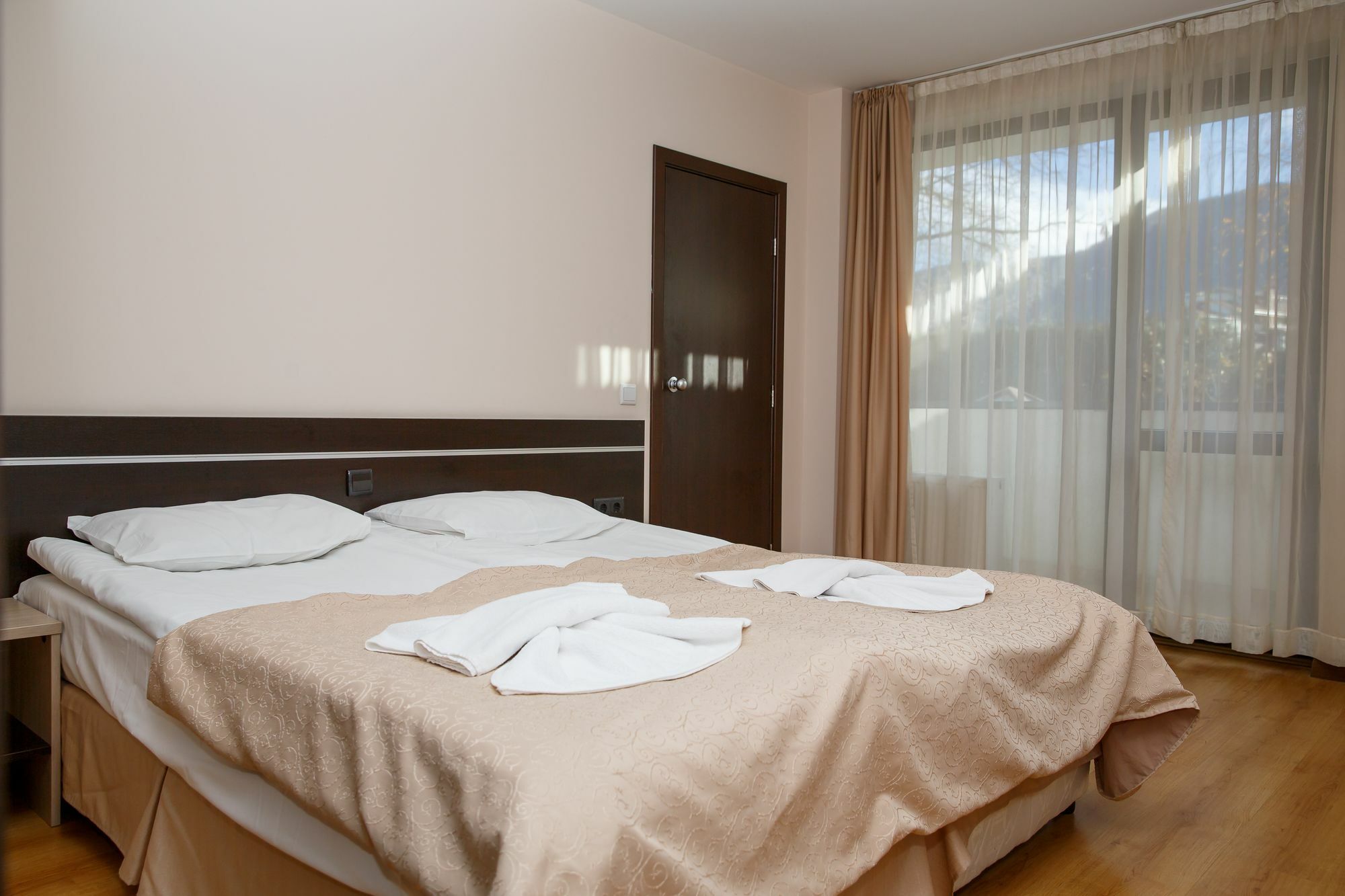 Sunrise Park Complex - Free Wellness Ξενοδοχείο με διαμερίσματα 4*